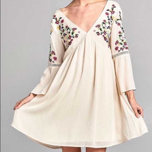 Boho Floral Embroidery Bell Dress - Picture 5 of 7